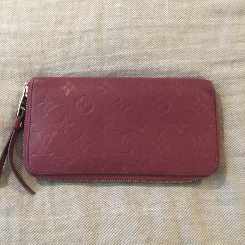 Authentic Louis Vuitton Empreinte Zip Wallet